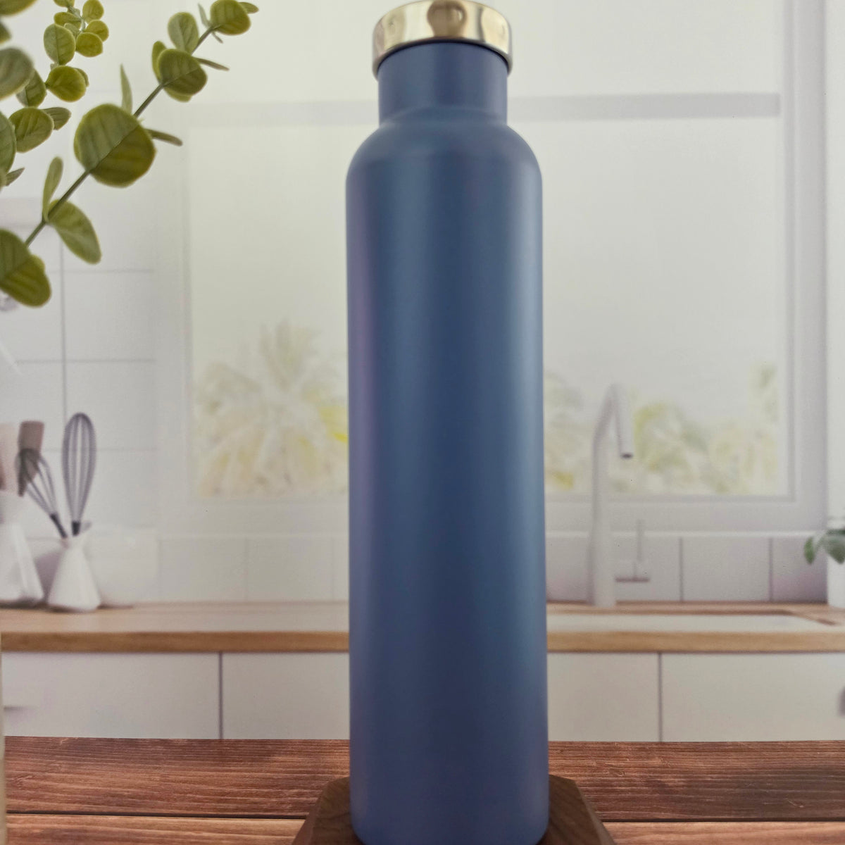 Custom engraved 750mL insulated stainless steel wine bottle